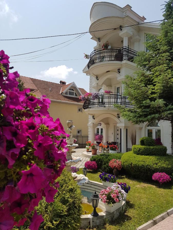 Apartment Cace كومانوفو المظهر الخارجي الصورة